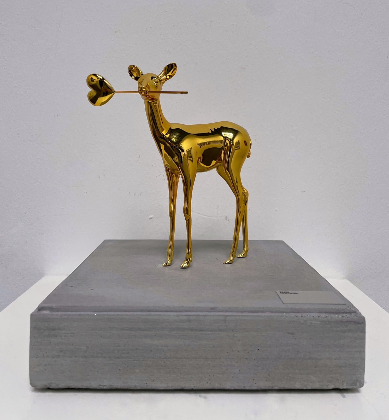 Oh Deer – sculpture gold