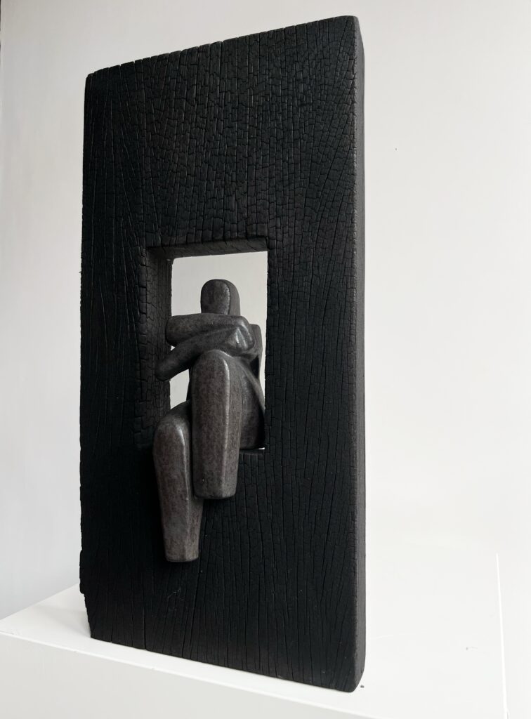 Giuseppe Lamers - Overpeinzing in zwart hout -de Kunsthuizen (2) Overpeinzing in zwart hout