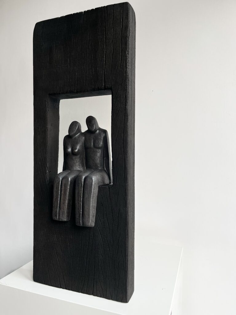 Giuseppe Lamers -Overpeinzing in zwart hout- de Kunsthuizen Het paar in zwart hout